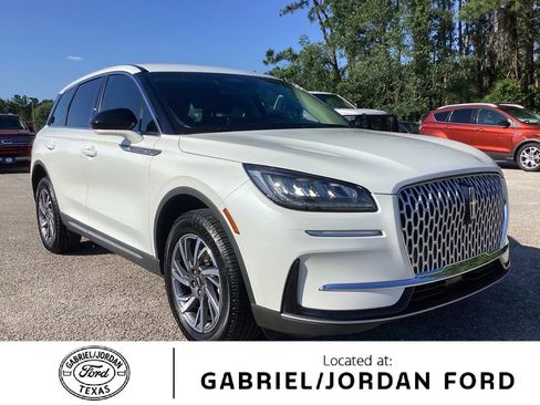 Used 2023 Lincoln Corsair FWD image 1