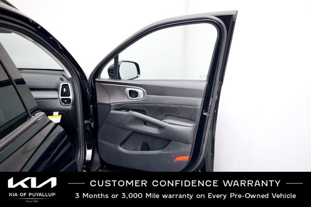 Certified 2023 Kia Sorento SX AWD/4WD image 16