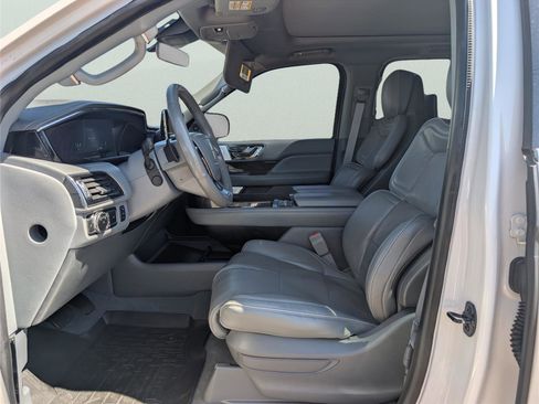 Used 2019 Lincoln Navigator L Reserve w/ Cargo Package image 13