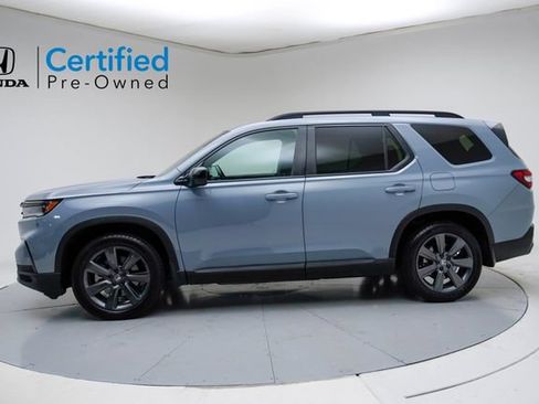 Certified 2025 Honda Pilot Sport image 2