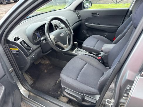 Used 2010 Hyundai Elantra SE w/ Popular Equipment Pkg 2 FWD image 6