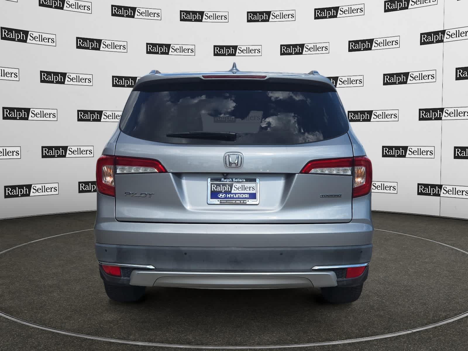 Used 2019 Honda Pilot Touring image 5