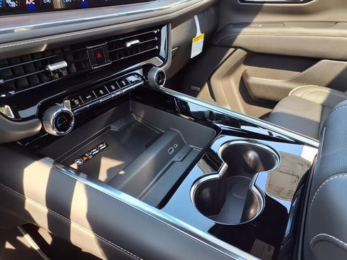 New 2026 Chevrolet Suburban Premier w/ Sun And Tow Package image 21