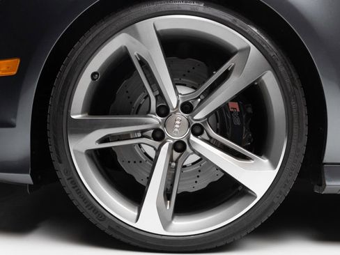 Used 2016 Audi RS 7 Prestige w/ Carbon-Optic Package image 35