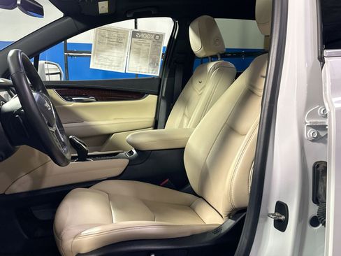 Used 2019 Cadillac XT5 Luxury image 13