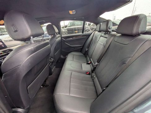 Used 2021 BMW 530i w/ Convenience Package RWD image 12