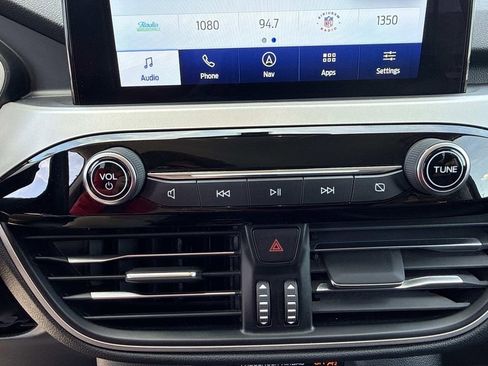 Used 2022 Ford Escape SEL image 31