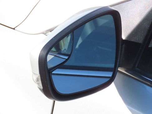 Used 2015 Hyundai Elantra Limited image 15