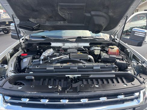 Used 2020 Chevrolet Silverado 2500 LTZ w/ LTZ Texas Edition image 17