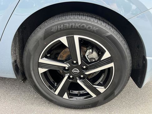 Certified 2024 Nissan Sentra SV w/ All-Weather Package FWD image 10