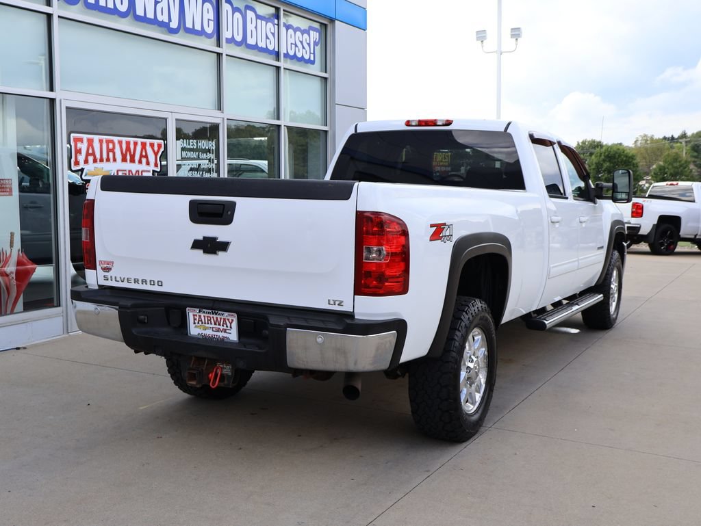 Certified 2014 Chevrolet Silverado 2500 LTZ w/ LTZ Plus Package AWD/4WD image 3