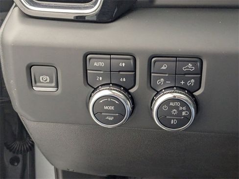 Used 2024 GMC Sierra 1500 Denali image 16