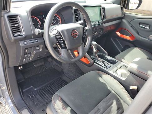Used 2023 Nissan Frontier PRO-4X w/ Pro Convenience Package image 16