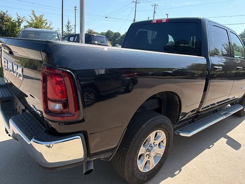 Used 2026 RAM 2500 Big Horn AWD/4WD image 8