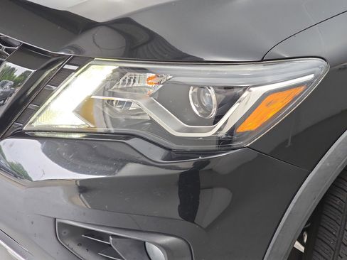 Certified 2019 Nissan Pathfinder SV w/ Rock Creek Edition AWD/4WD image 29