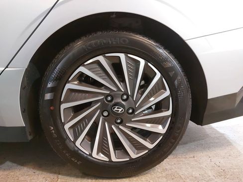Certified 2025 Hyundai Sonata SEL FWD image 35