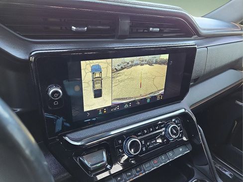 Certified 2022 GMC Sierra 1500 AT4 w/ AT4 Premium Package image 17