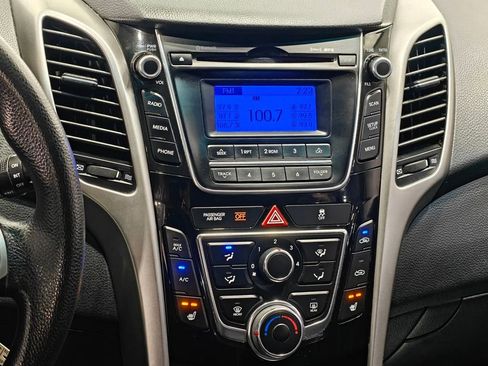 Used 2014 Hyundai Elantra GT FWD image 6