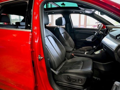 Used 2022 Audi Q3 2.0T Premium image 25