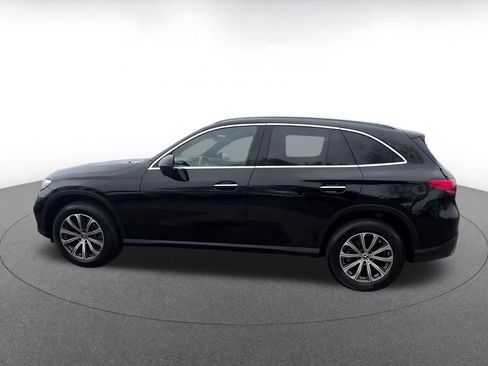 Used 2024 Mercedes-Benz GLC 300 4MATIC image 9