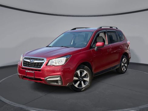 Used 2017 Subaru Forester 2.5i Premium image 1