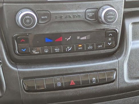 Used 2025 RAM ProMaster 2500 w/ Convenience Group FWD image 20
