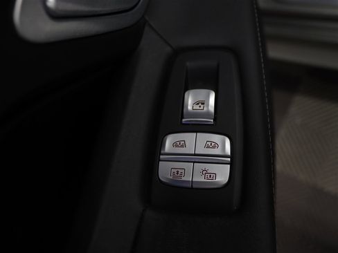 Used 2020 BMW 750i xDrive w/ Executive Package image 18