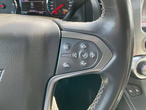 Used 2018 Chevrolet Suburban LT AWD/4WD image 9