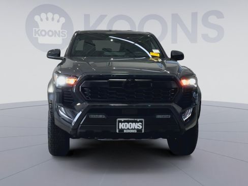 Used 2026 Toyota Tacoma TRD Off-Road AWD/4WD image 4