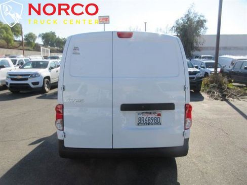 Used 2015 Nissan NV200 S image 3