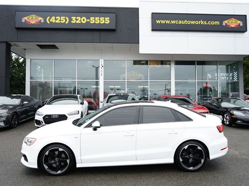 Used 2016 Audi A3 2.0T Premium image 2