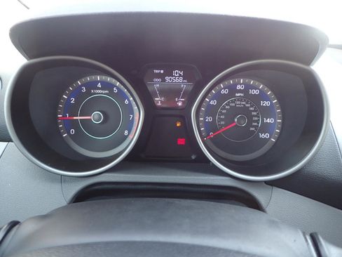 Used 2013 Hyundai Elantra GLS FWD image 16