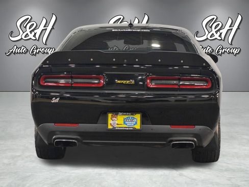 Used 2017 Dodge Challenger R/T Scat Pack w/ Leather Interior Group RWD image 21