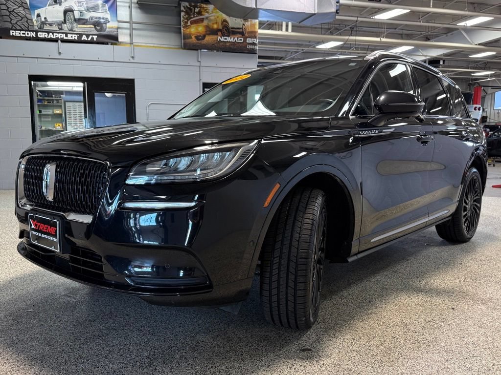 Used 2022 Lincoln Corsair Reserve w/ Equipment Group 201A AWD/4WD image 3