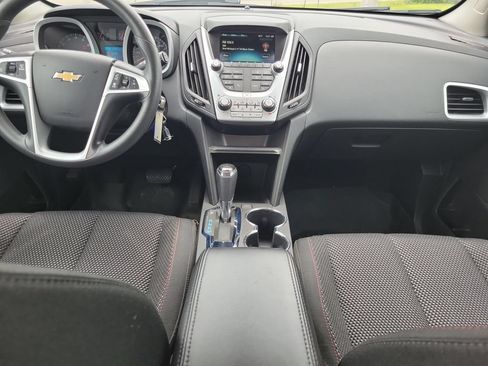 Used 2017 Chevrolet Equinox LT FWD image 13