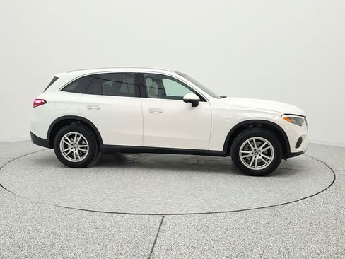 Certified 2023 Mercedes-Benz GLC 300 4MATIC image 4