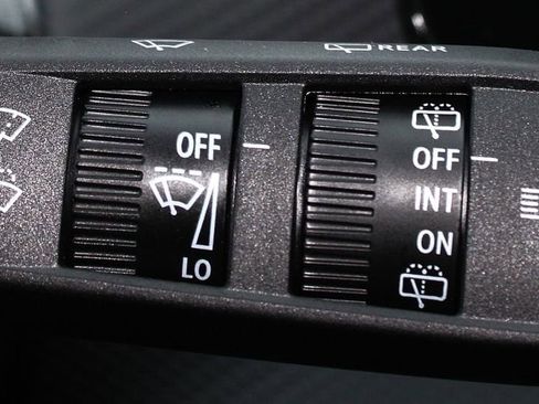 New 2026 Chevrolet Equinox LT w/ Convenience Package II image 26