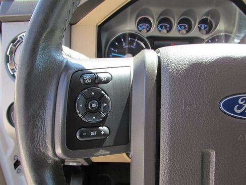 Used 2015 Ford F250 Lariat w/ Lariat Ultimate Package AWD/4WD image 13
