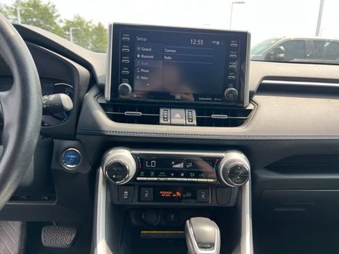 Used 2020 Toyota RAV4 XSE AWD/4WD image 16