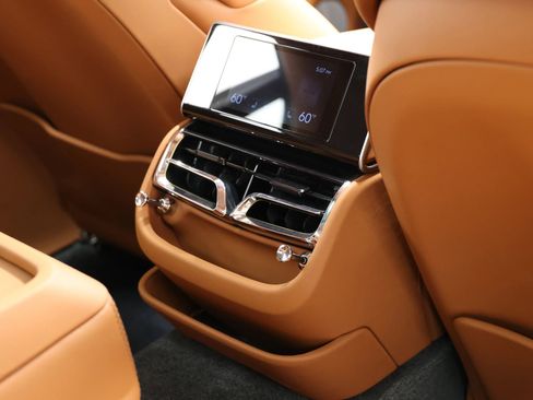 Used 2022 Bentley Flying Spur V8 AWD/4WD image 73