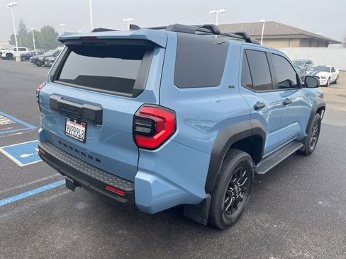 Used 2025 Toyota 4Runner SR5 image 5