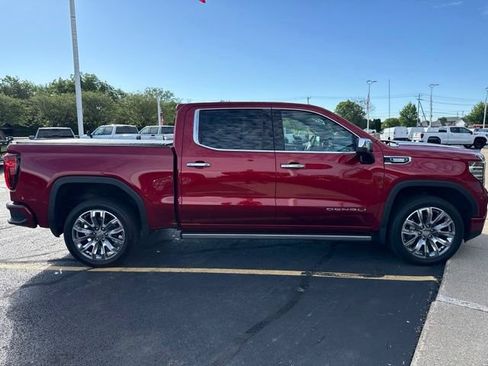 Used 2024 GMC Sierra 1500 Denali w/ Denali Reserve Package AWD/4WD image 7