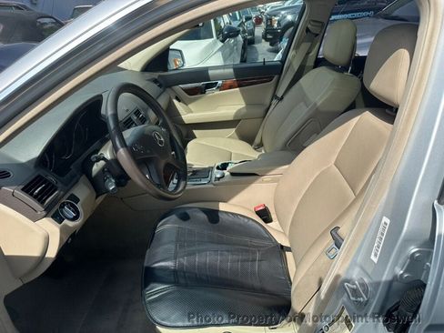 Used 2011 Mercedes-Benz C 300 Sedan image 23