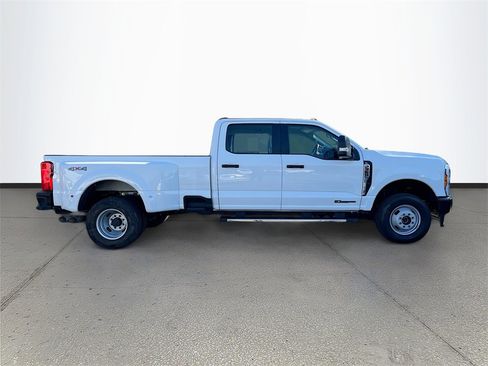 Used 2025 Ford F350 XL image 8