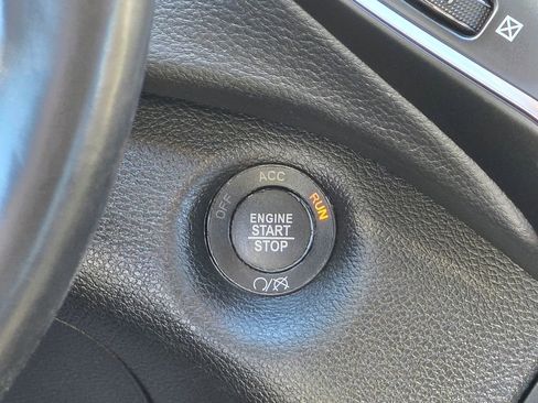 Used 2021 Jeep Cherokee Latitude Plus image 17