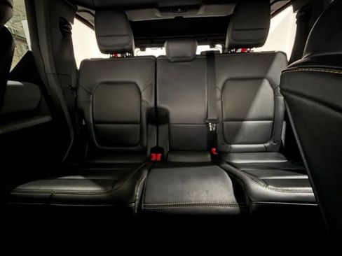 Used 2023 Ford Bronco Badlands AWD/4WD image 15