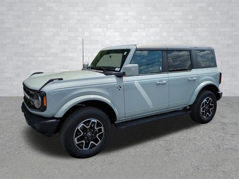 Used 2022 Ford Bronco Outer Banks image 8