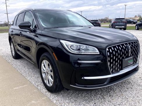 Used 2023 Lincoln Corsair Reserve image 6