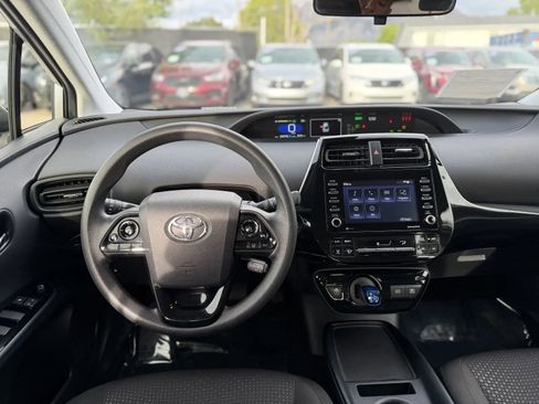Used 2021 Toyota Prius LE image 48