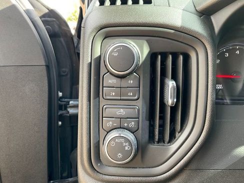 Used 2021 Chevrolet Silverado 1500 Custom Trail Boss AWD/4WD image 22